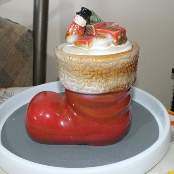 2012 Christmas Gibson Home Santa's Boot Cookie Jar - Picture 1 of 7